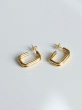 Load image into Gallery viewer, Margot Layering Earrings - Waterproof