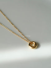 Load image into Gallery viewer, Rem Round Necklace - Waterproof