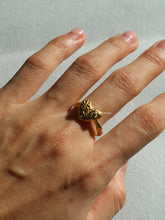 Load image into Gallery viewer, Scratch Heart Ring - Waterproof
