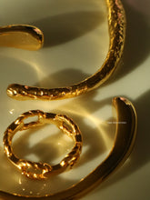 Load image into Gallery viewer, Dara Cuff Bangle - Waterproof