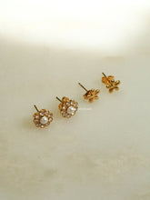Load image into Gallery viewer, Zanabi Earrings - Waterproof