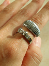 Load image into Gallery viewer, (SALE) Silver Scarfi Ring