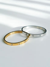 Load image into Gallery viewer, Feel Love Bangle - Waterproof