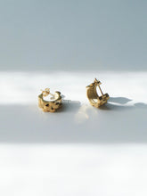 Load image into Gallery viewer, Pique Cuff Earrings - Waterproof