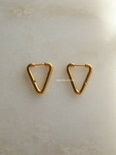 Load image into Gallery viewer, Semo Huggie Earrings - Waterproof