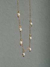 Load image into Gallery viewer, Snow Pearls Drop Necklace - Waterproof