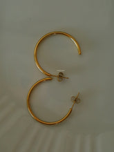 Load image into Gallery viewer, Airlight Cuff Earrings - Waterproof