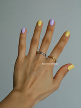 Load image into Gallery viewer, Gold Zin Ring