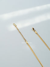 Load image into Gallery viewer, Deakin Snake Chain Necklace - Waterproof