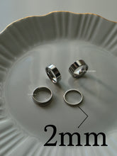 Load image into Gallery viewer, 2mm Basic Band Ring