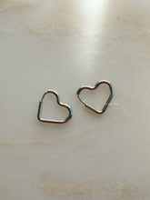 Load image into Gallery viewer, Basic Silver Heart Earrings - Waterproof