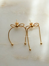 Load image into Gallery viewer, Macho Knot Earrings - Waterproof