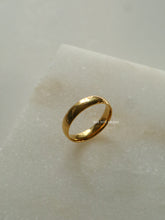 Load image into Gallery viewer, Maria Band Ring