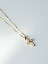 Load image into Gallery viewer, Crystal Plus Necklace - Waterproof