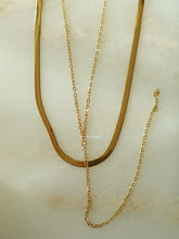 Load image into Gallery viewer, Gulgi Herringbone Necklace - Waterproof