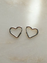 Load image into Gallery viewer, Basic Silver Heart Earrings - Waterproof