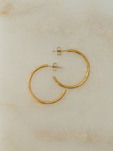 Load image into Gallery viewer, Airlight Cuff Earrings - Waterproof