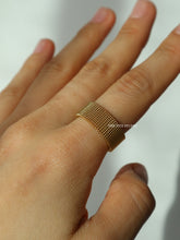 Load image into Gallery viewer, Soft Hush Ring