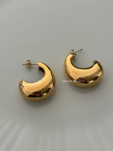 Load image into Gallery viewer, Kara Curl Earrings - Waterproof