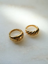 Load image into Gallery viewer, Alok CZ Deep Ring