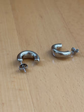 Load image into Gallery viewer, Silver FITZ Laura Cuff Earrings - Waterproof