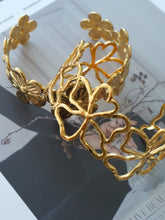 Load image into Gallery viewer, Juem Flower Bangle - Waterproof