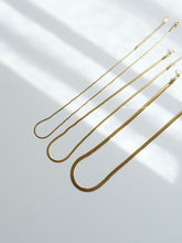 Load image into Gallery viewer, Basic Herringbone Necklace - Waterproof