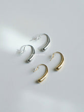 Load image into Gallery viewer, Skinny Water Drop Earrings (2 Colors) - Waterproof