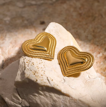 Load image into Gallery viewer, Ghoho Heart Earrings - Waterproof