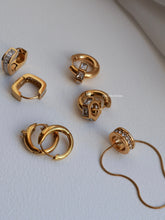 Load image into Gallery viewer, Rare Round Earrings - Waterproof