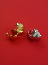 Load image into Gallery viewer, Silver Echa Cuff Earrings - Waterproof