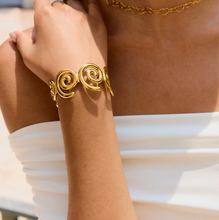 Load image into Gallery viewer, Whorio Round Bangle - Waterproof