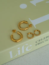 Load image into Gallery viewer, Skim Bamboo Cuff Earrings - Waterproof
