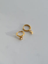 Load image into Gallery viewer, Yunara Cubic Earrings - Waterproof