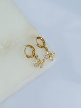 Load image into Gallery viewer, Speeli Cubic Flower Drop Earrings - Waterproof