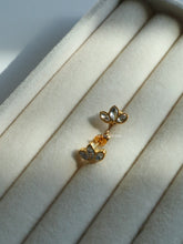 Load image into Gallery viewer, Sharon Stud Earrings - Waterproof
