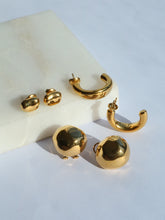 Load image into Gallery viewer, Mapo Stud Earrings - Waterproof