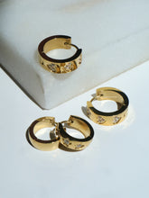 Load image into Gallery viewer, Glossy Heart Earrings - Waterproof