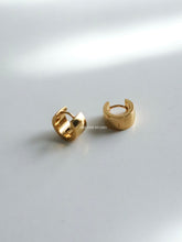 Load image into Gallery viewer, Newjeans Earrings - Waterproof