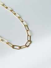 Load image into Gallery viewer, Alana Round Clip Necklace - Waterproof