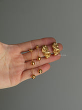 Load image into Gallery viewer, Gold Crumpled Cuff Earrings