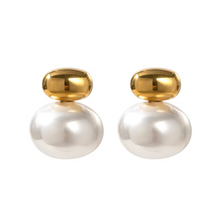 Load image into Gallery viewer, Snow Pearl Dip Earrings - Waterproof