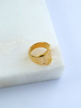 Load image into Gallery viewer, Puhara Ring - Waterproof