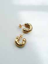 Load image into Gallery viewer, White Zirconia C-Shaped Earrings - Waterproof