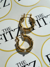 Load image into Gallery viewer, Conan Pearl earrings - Waterproof