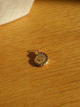 Load image into Gallery viewer, 1pc Peeara Charm - Waterproof
