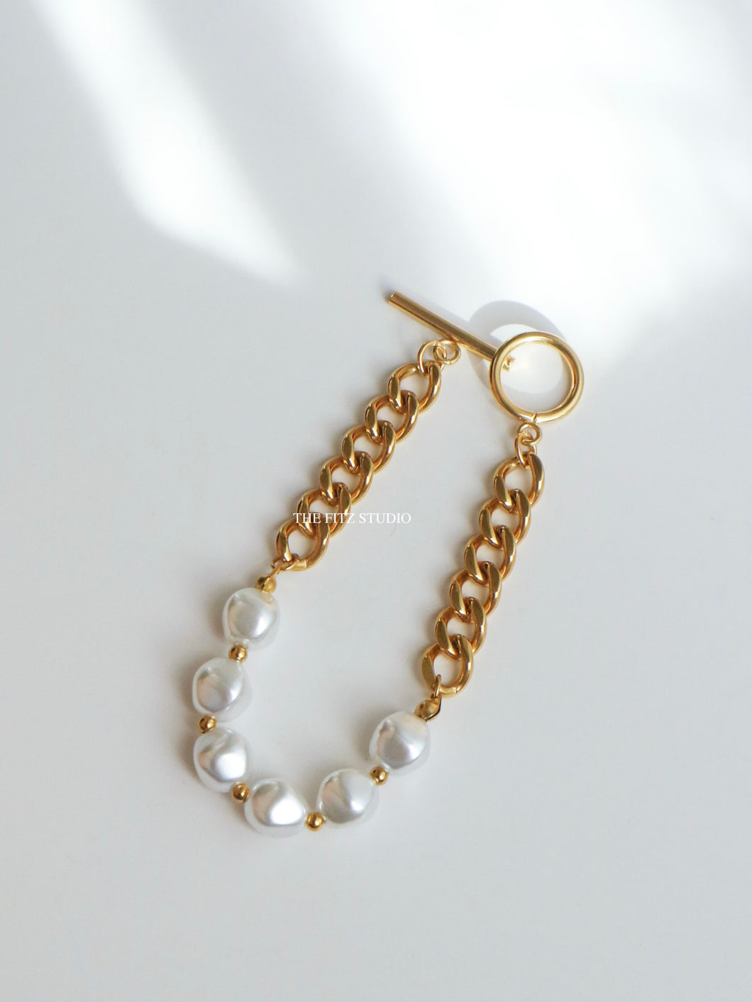 Thick Pearl Gold Chain Bracelet