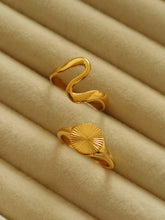 Load image into Gallery viewer, Gami Ring - Waterproof

