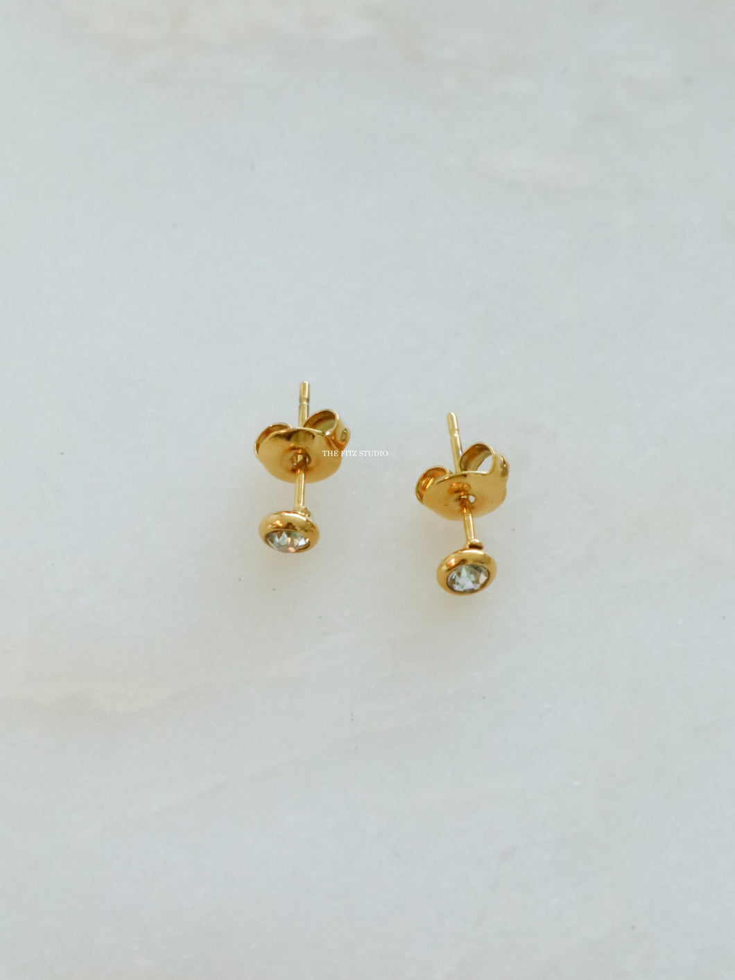 Svane Stud Earrings - Waterproof