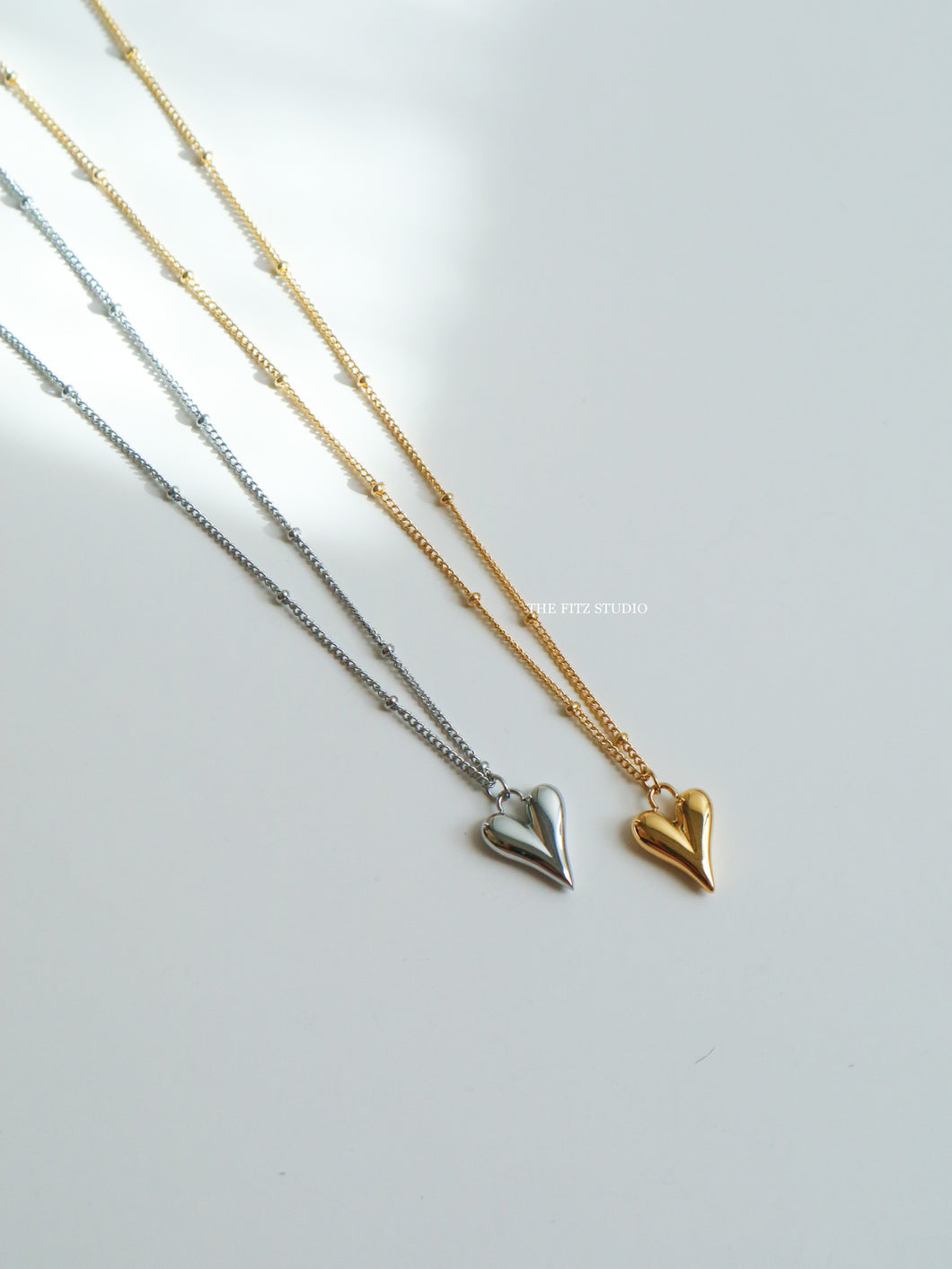 Richwood Skinny Heart Necklace (2 Colors)